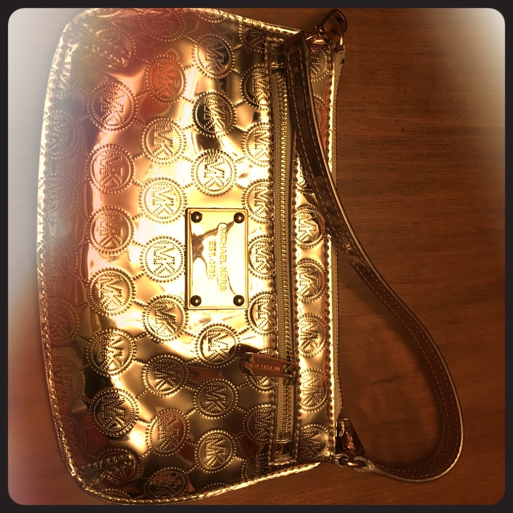 Michael Kors Wristlet